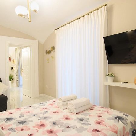 Grandapartments Via Toledo Napoli Экстерьер фото